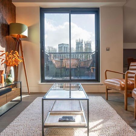 The Quadrant - The Garret Apartment York Bagian luar foto